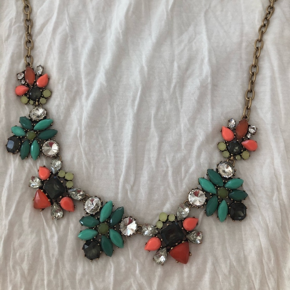 Stella and Dot stone necklace. Turq Green Peach